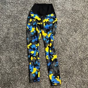 Brand new high waisted leggings.